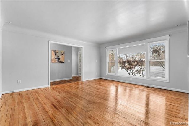 24729 Kinsel Street, Southfield, MI 48033