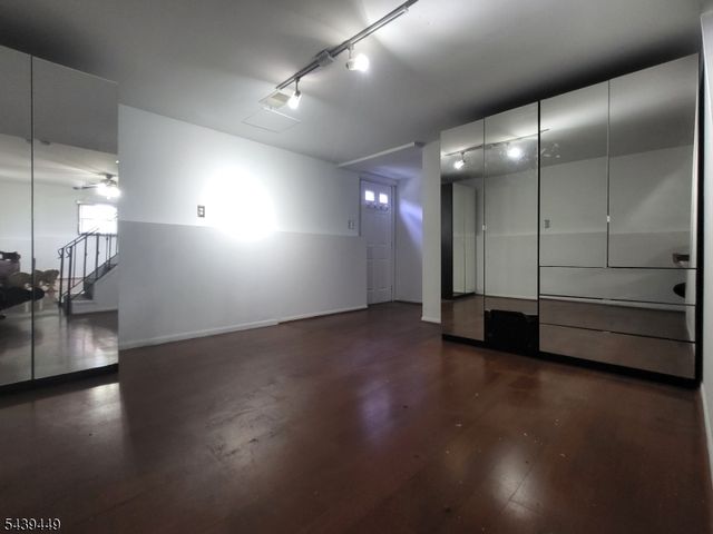 997 Broad St, Bloomfield Twp., NJ 07003