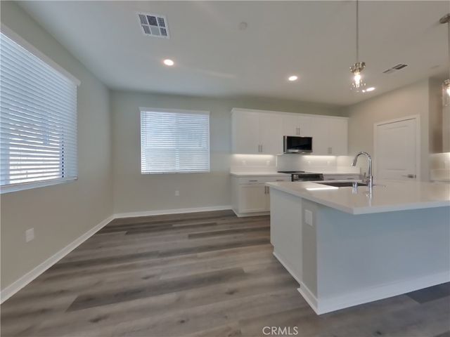 1721 Lorraine Drive 2, Corona, CA 92882