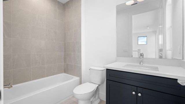 13928 Vivant Drive, Palm Beach Gardens, FL 33412