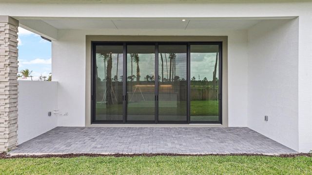 13928 Vivant Drive, Palm Beach Gardens, FL 33412