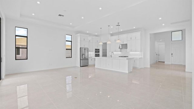 13928 Vivant Drive, Palm Beach Gardens, FL 33412