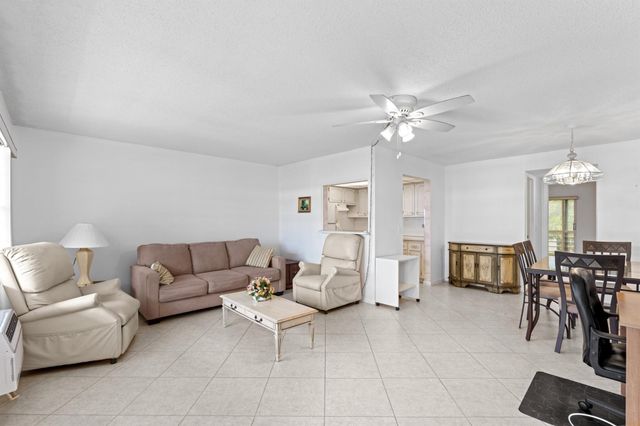 171 Windsor H, West Palm Beach, FL 33417