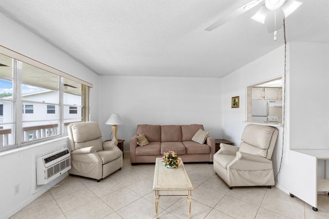 171 Windsor H, West Palm Beach, FL 33417
