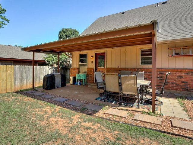 659 W Forest Drive, Mustang, OK 73064