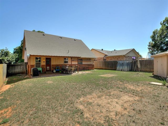 659 W Forest Drive, Mustang, OK 73064