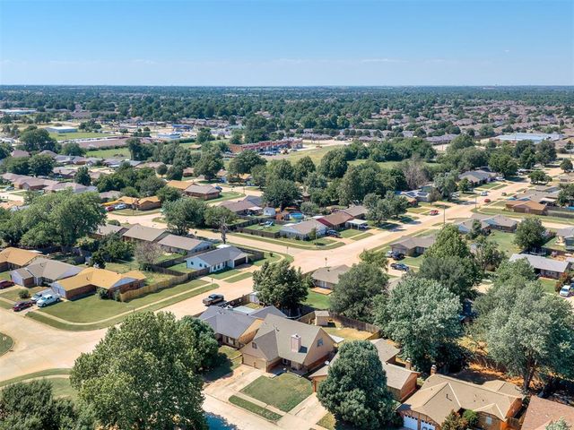 659 W Forest Drive, Mustang, OK 73064