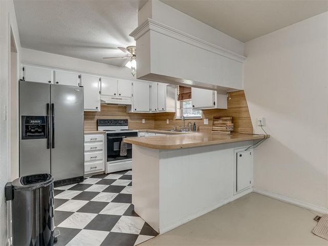 659 W Forest Drive, Mustang, OK 73064