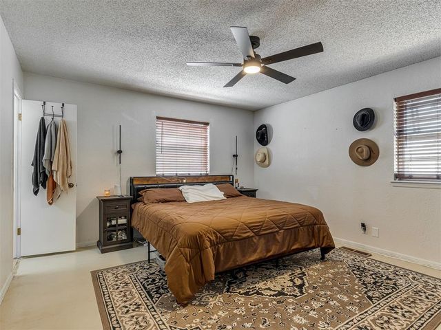659 W Forest Drive, Mustang, OK 73064