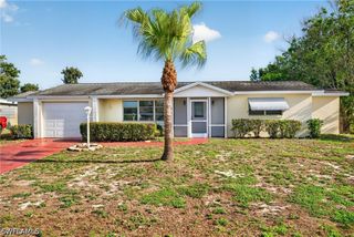 223 Punta Alta CT, Lehigh Acres, FL 33936