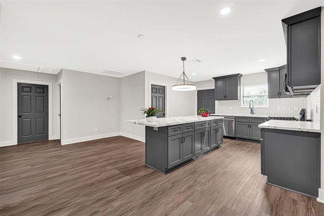 7614 Dixie Drive, Houston, TX 77087