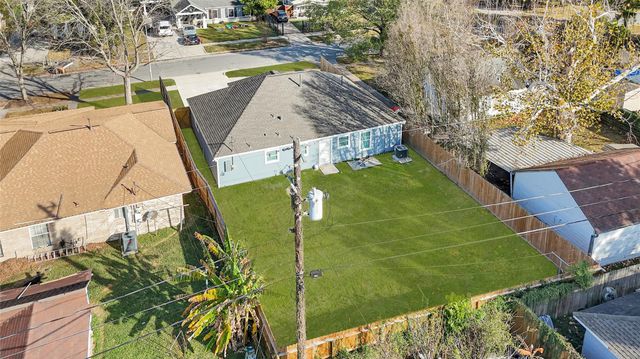 7614 Dixie Drive, Houston, TX 77087