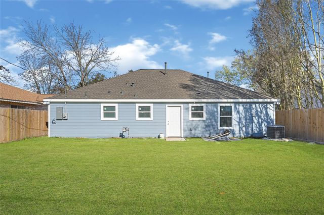 7614 Dixie Drive, Houston, TX 77087