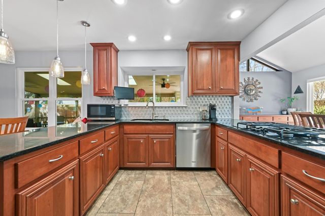 10601 Sans Souci PL, Austin, TX 78759