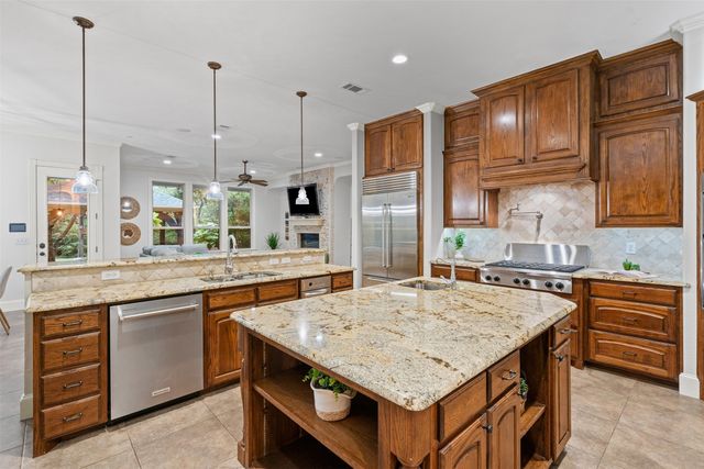 4224 Estancia Way, Fort Worth, TX 76108