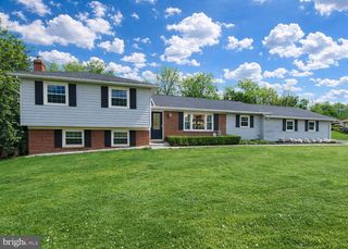 5 GARFIELD CT, Gaithersburg, MD 20882