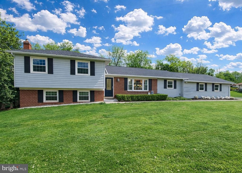 5 GARFIELD CT, Gaithersburg, MD 20882