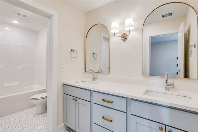 4456 N Bluestem St, Maize, KS 67101