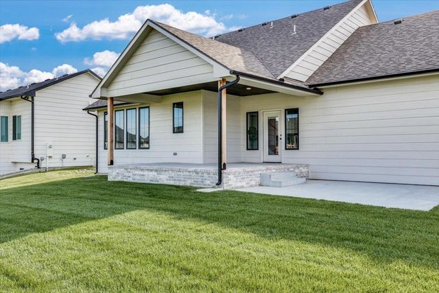 4456 N Bluestem St, Maize, KS 67101