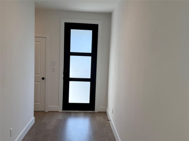 5111 Getty Lane, Iowa Colony, TX 77578