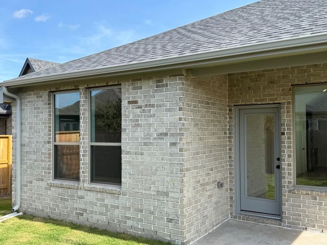 5111 Getty Lane, Iowa Colony, TX 77578