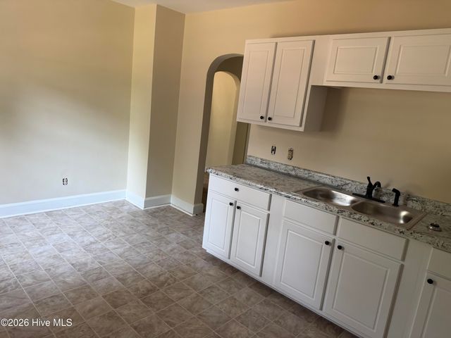 305 Dewey Street SW, Wilson, NC 27893