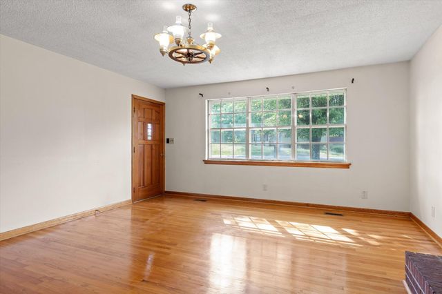 4639 Sherry Lane, Hixson, TN 37343