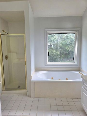 3385 Wellbrook Drive, Loganville, GA 30052