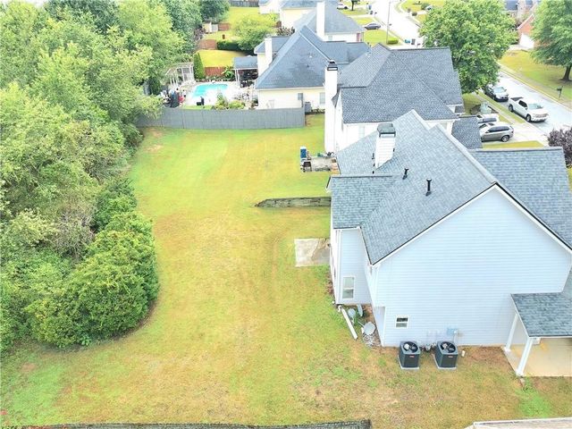 3385 Wellbrook Drive, Loganville, GA 30052