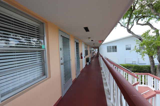 47 Andover B, West Palm Beach, FL 33417