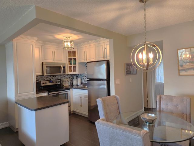 47 Andover B, West Palm Beach, FL 33417