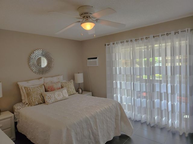 47 Andover B, West Palm Beach, FL 33417