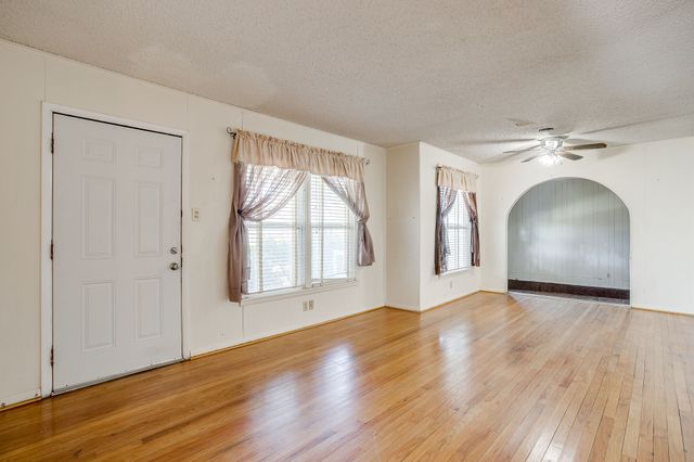 3532 Rita Lane, Haltom City, TX 76117