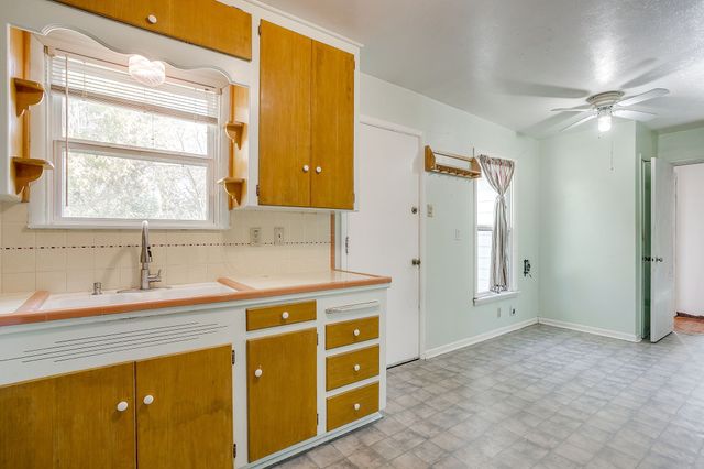 3532 Rita Lane, Haltom City, TX 76117