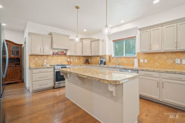 2445 E Nakano Dr., Meridian, ID 83646