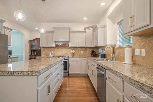 2445 E Nakano Dr., Meridian, ID 83646