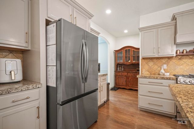 2445 E Nakano Dr., Meridian, ID 83646