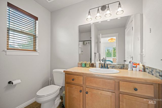 2445 E Nakano Dr., Meridian, ID 83646