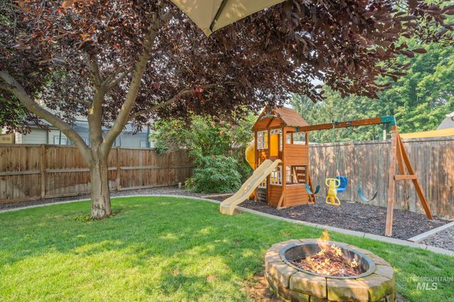 2445 E Nakano Dr., Meridian, ID 83646