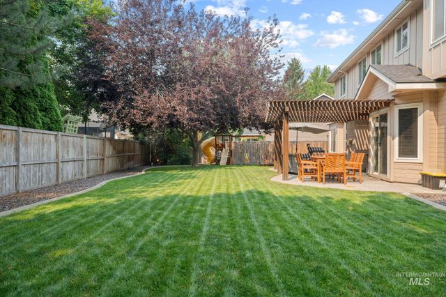 2445 E Nakano Dr., Meridian, ID 83646