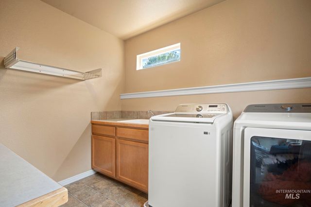 2445 E Nakano Dr., Meridian, ID 83646