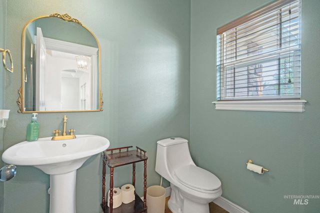 2445 E Nakano Dr., Meridian, ID 83646