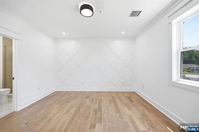 2 Wingate Drive, Livingston, NJ 07039