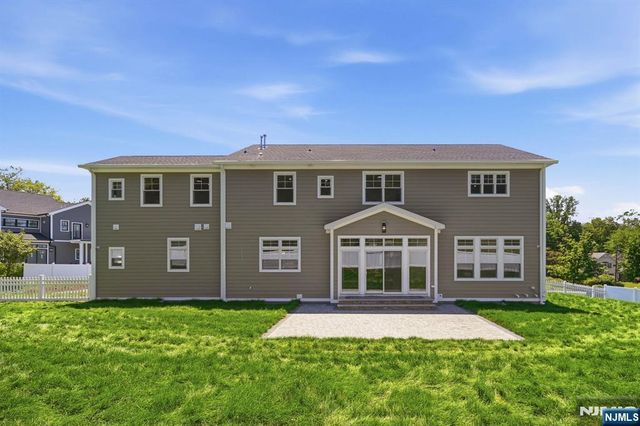 2 Wingate Drive, Livingston, NJ 07039