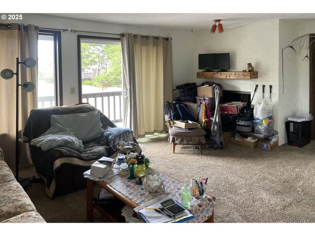 1265 S BEACH Dr, Seaside, OR 97138