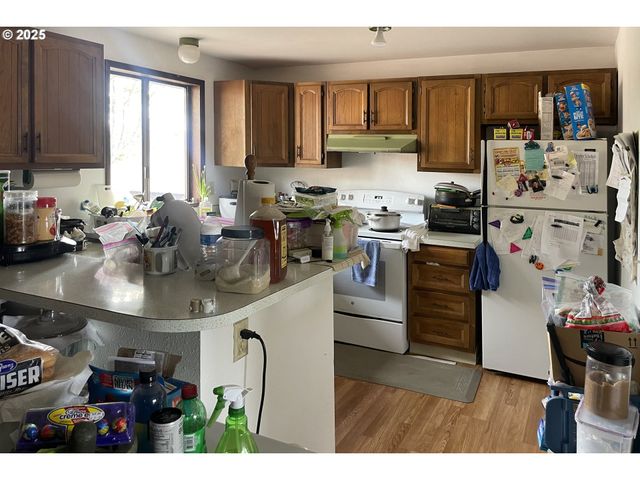 1265 S BEACH Dr, Seaside, OR 97138