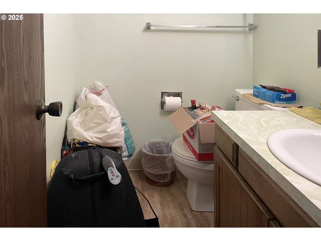 1265 S BEACH Dr, Seaside, OR 97138