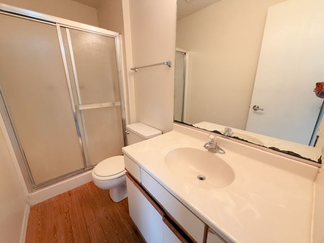 1360 Brook Street E, St. Charles, IL 60174