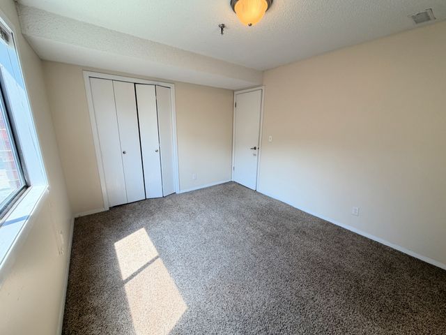 1360 Brook Street E, St. Charles, IL 60174