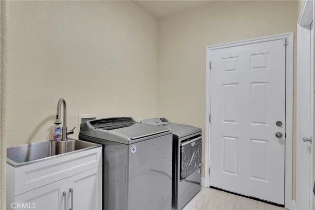 3677 Arcadia, Phelan, CA 92371